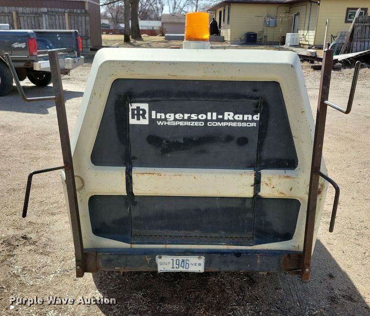 image for item NB9962 Ingersoll Rand 100 air compressor