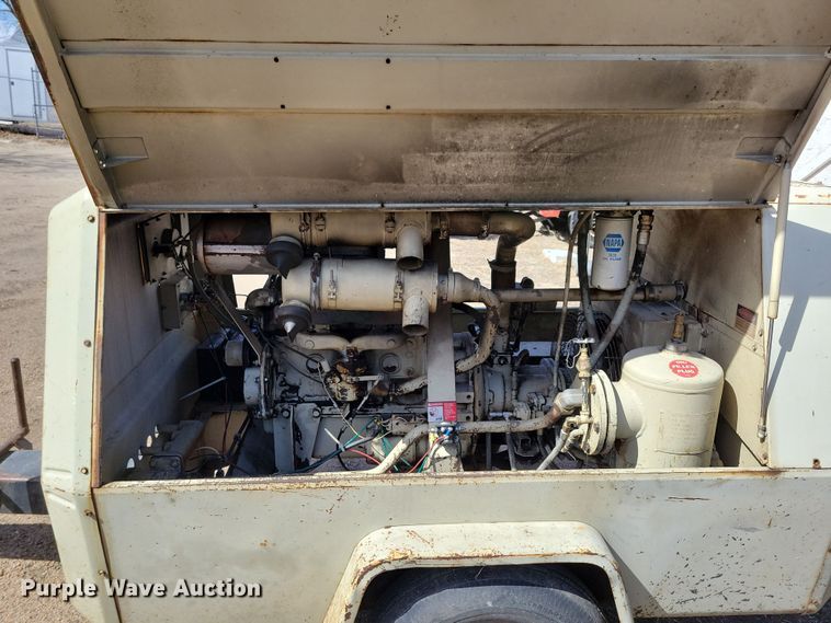 image for item NB9962 Ingersoll Rand 100 air compressor