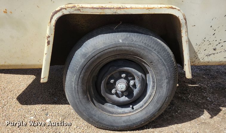 image for item NB9962 Ingersoll Rand 100 air compressor