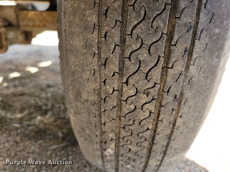 image for item NB9962 Ingersoll Rand 100 air compressor