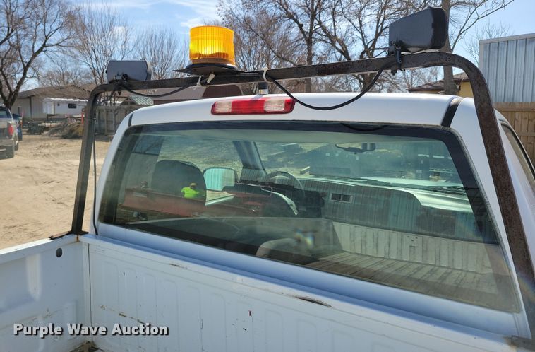 image for item NB9964 2005 Chevrolet Silverado 1500 pickup truck