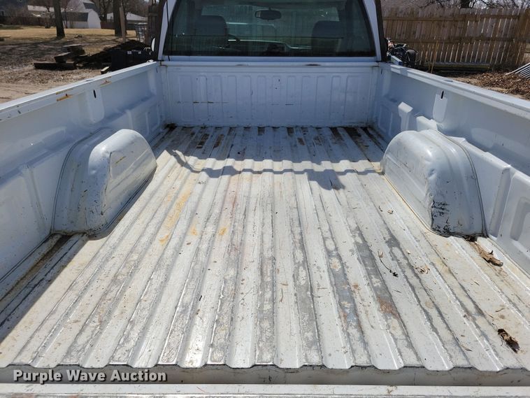 image for item NB9964 2005 Chevrolet Silverado 1500 pickup truck