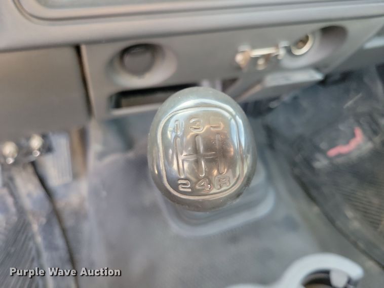 image for item NB9964 2005 Chevrolet Silverado 1500 pickup truck