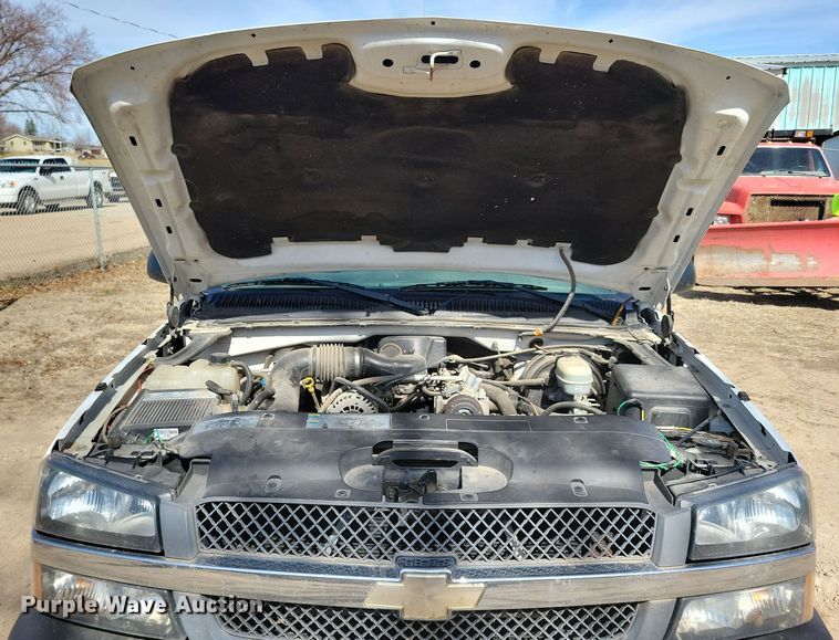 image for item NB9964 2005 Chevrolet Silverado 1500 pickup truck