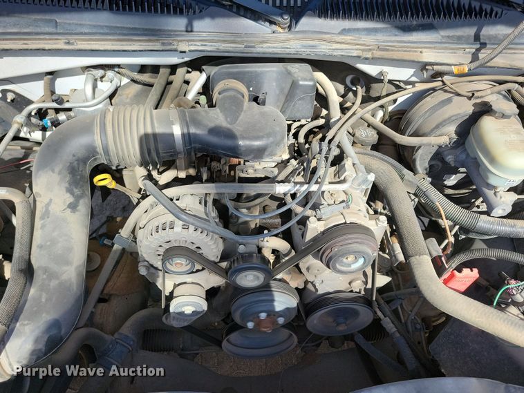 image for item NB9964 2005 Chevrolet Silverado 1500 pickup truck