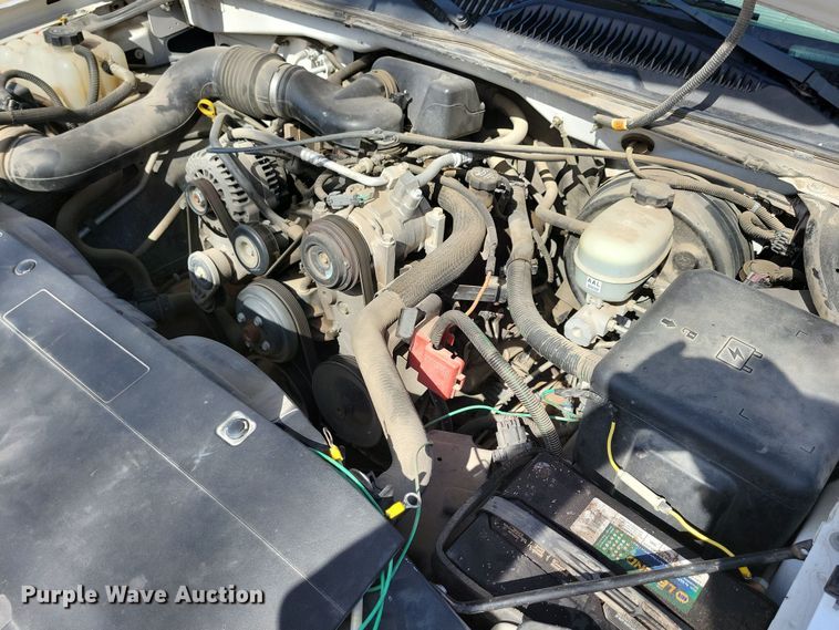 image for item NB9964 2005 Chevrolet Silverado 1500 pickup truck