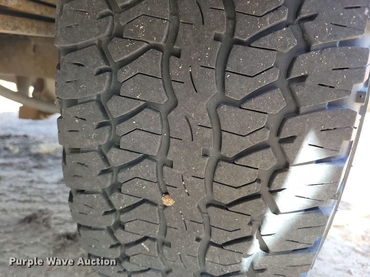 image for item NB9964 2005 Chevrolet Silverado 1500 pickup truck