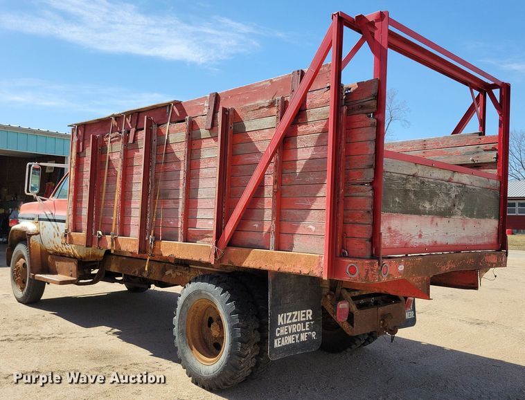 image for item NB9965 1974 Chevrolet C60 grain truck