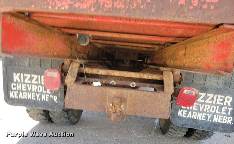 image for item NB9965 1974 Chevrolet C60 grain truck