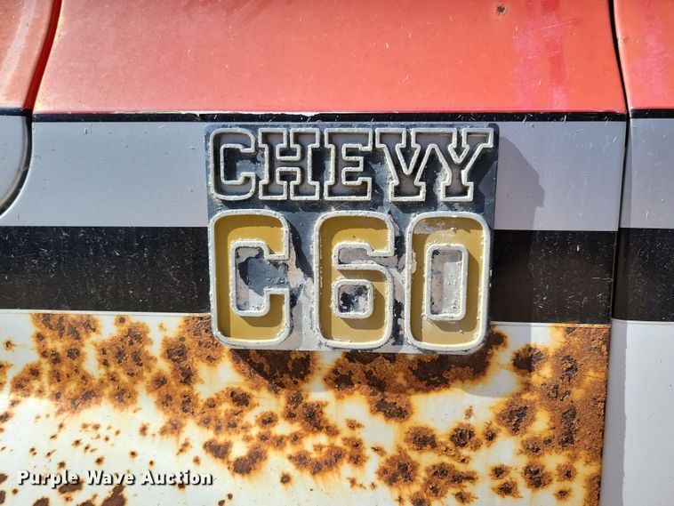 image for item NB9965 1974 Chevrolet C60 grain truck