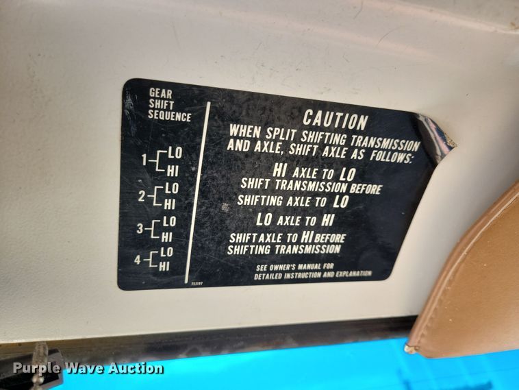 image for item NB9965 1974 Chevrolet C60 grain truck