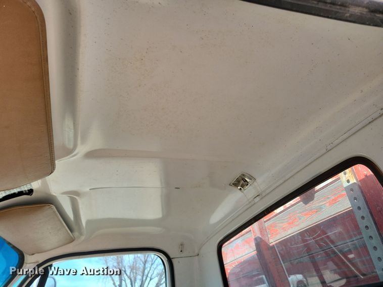 image for item NB9965 1974 Chevrolet C60 grain truck