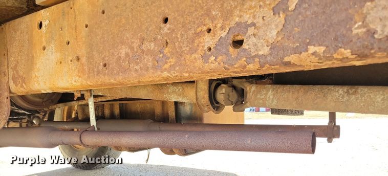 image for item NB9965 1974 Chevrolet C60 grain truck