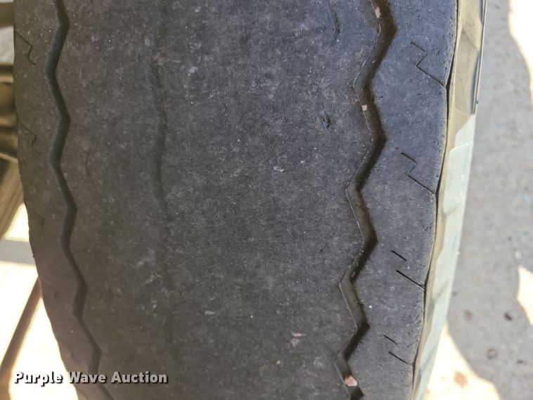 image for item NB9965 1974 Chevrolet C60 grain truck