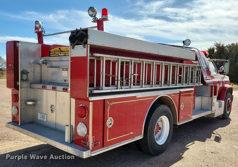 image for item NB9966 1988 GMC C7000 pumper fire truck