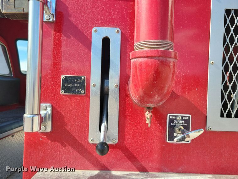 image for item NB9966 1988 GMC C7000 pumper fire truck
