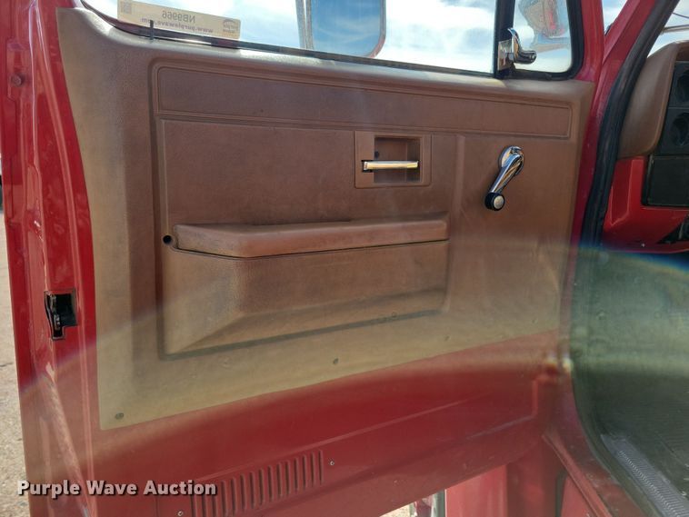 image for item NB9966 1988 GMC C7000 pumper fire truck