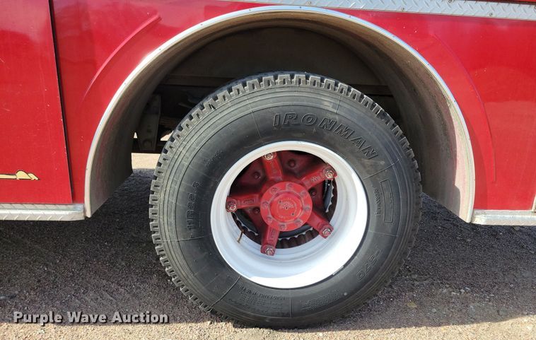 image for item NB9966 1988 GMC C7000 pumper fire truck