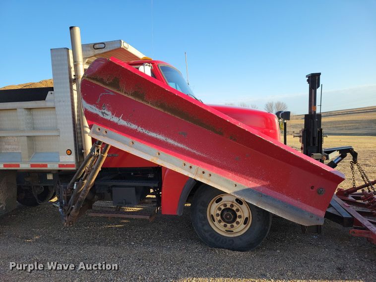 image for item NB9967 2002 Sterling LT9500 dump truck