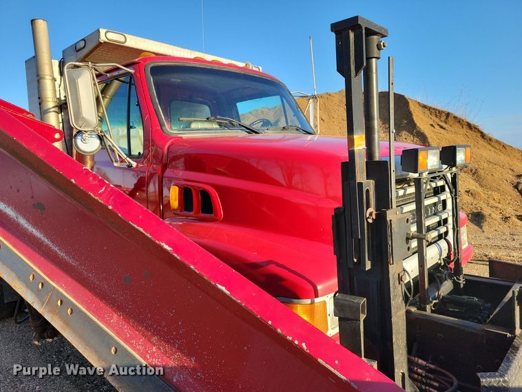 image for item NB9967 2002 Sterling LT9500 dump truck