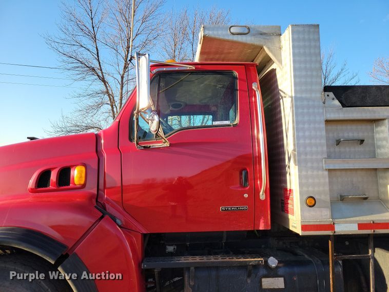 image for item NB9967 2002 Sterling LT9500 dump truck