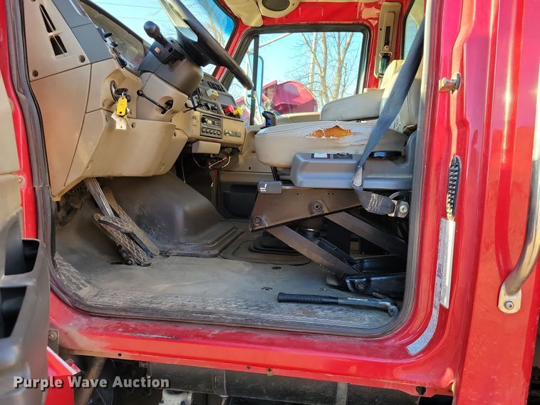 image for item NB9967 2002 Sterling LT9500 dump truck