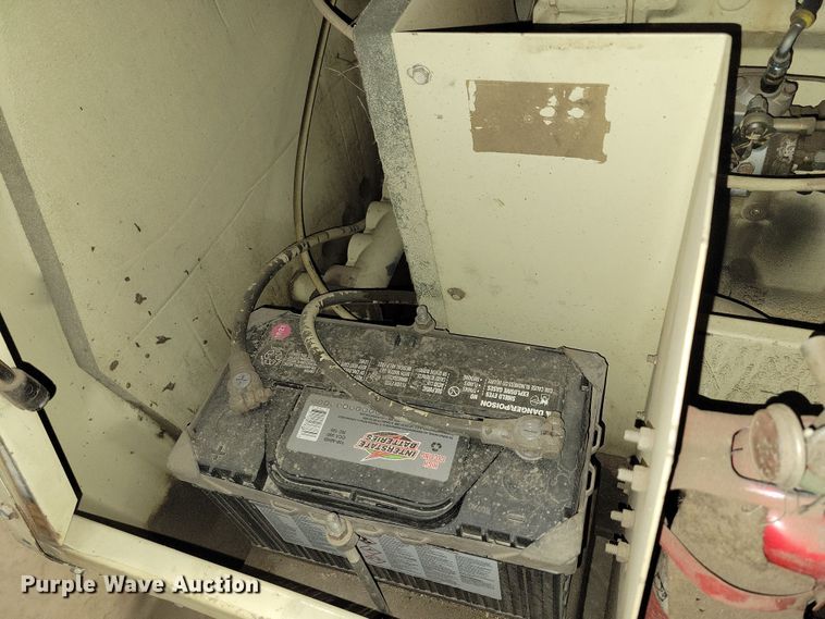 image for item NB9971 1991 Ingersoll Rand 175 air compressor