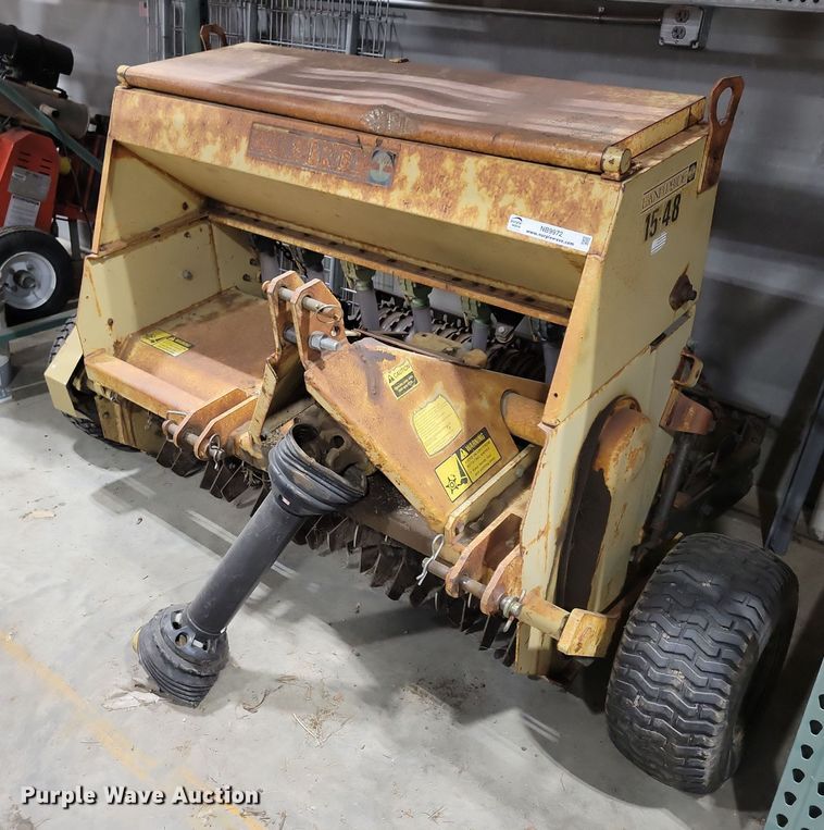 image for item NB9972 1991 Land Pride  0S1548 grain drill