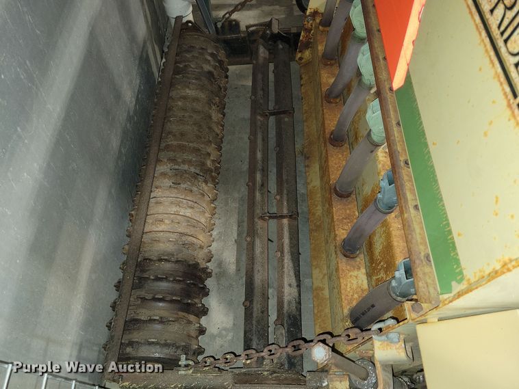 image for item NB9972 1991 Land Pride  0S1548 grain drill