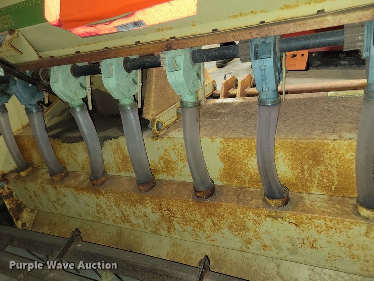 image for item NB9972 1991 Land Pride  0S1548 grain drill