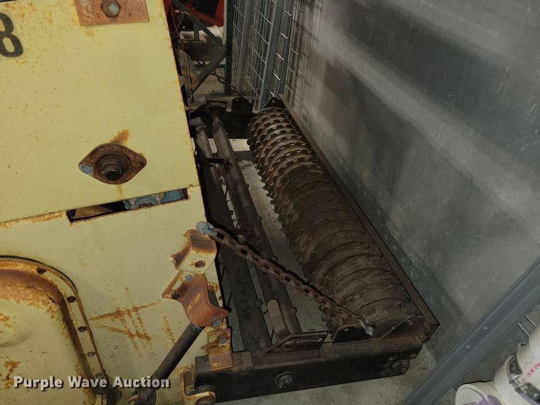 image for item NB9972 1991 Land Pride  0S1548 grain drill