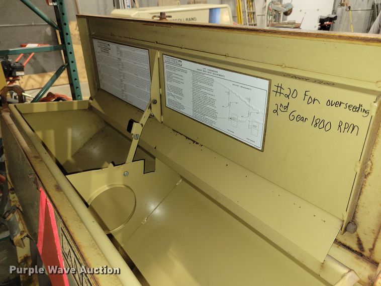 image for item NB9972 1991 Land Pride  0S1548 grain drill