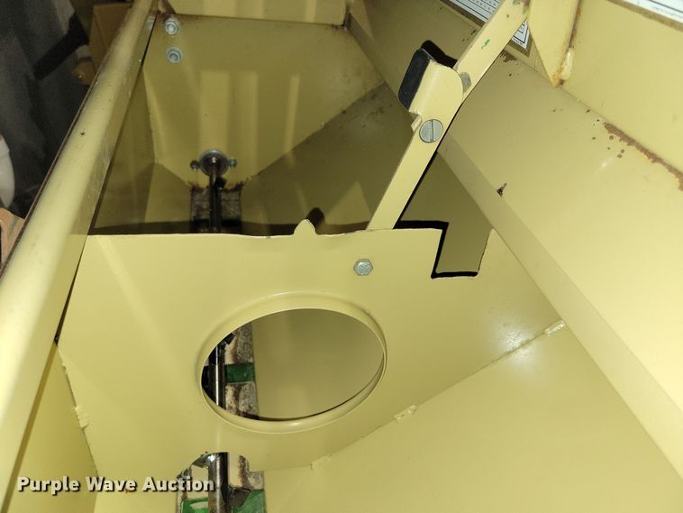 image for item NB9972 1991 Land Pride  0S1548 grain drill