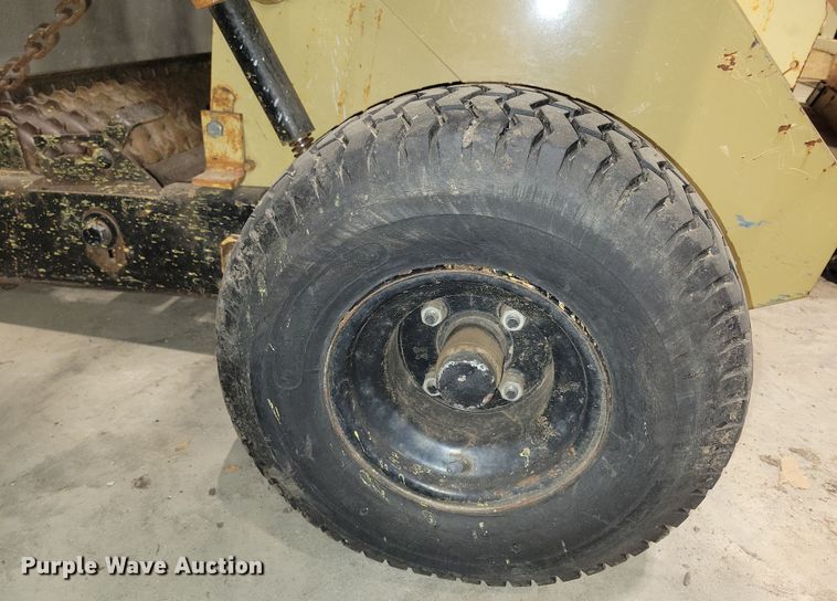 image for item NB9972 1991 Land Pride  0S1548 grain drill