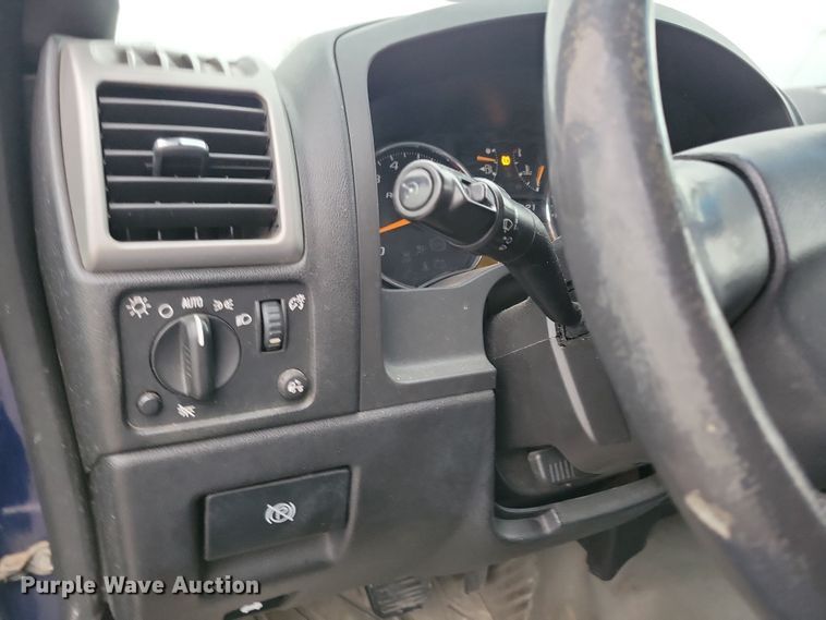 image for item NB9973 2009 GMC Canyon pickup truck