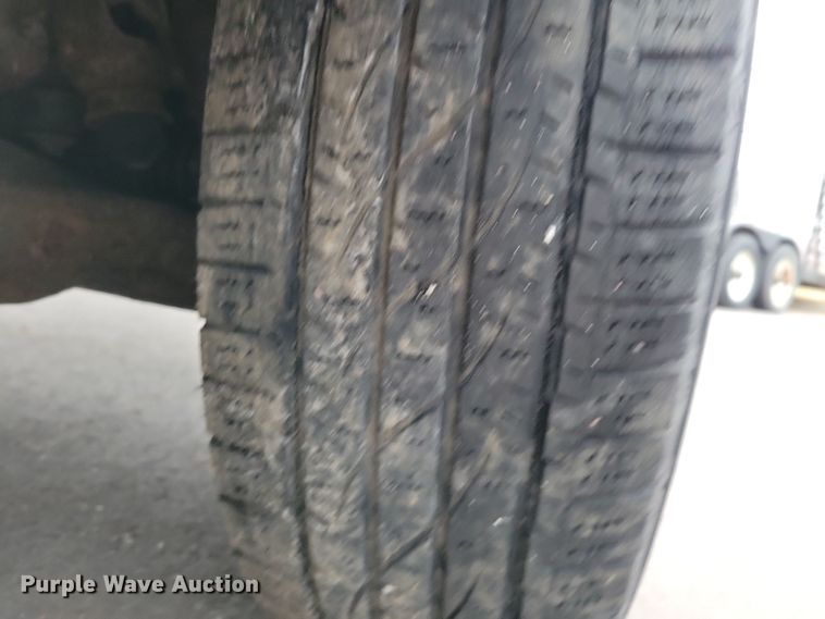 image for item NB9973 2009 GMC Canyon pickup truck