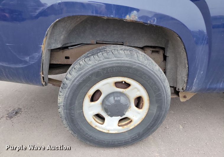 image for item NB9973 2009 GMC Canyon pickup truck