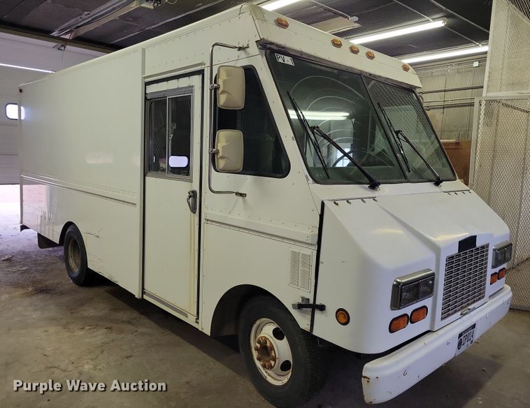 image for item NB9975 1997 Chevrolet  CP30 delivery van