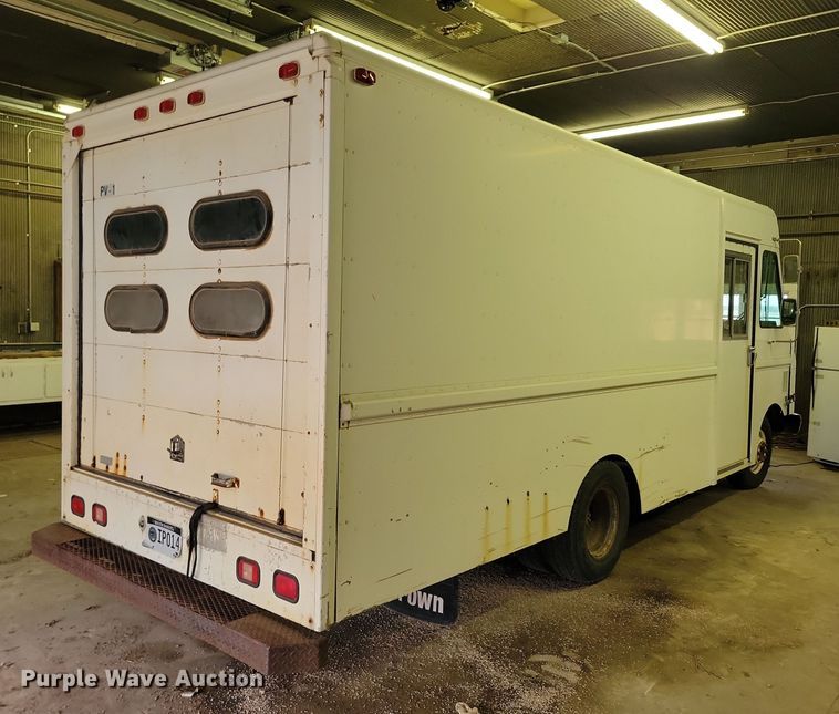 image for item NB9975 1997 Chevrolet  CP30 delivery van