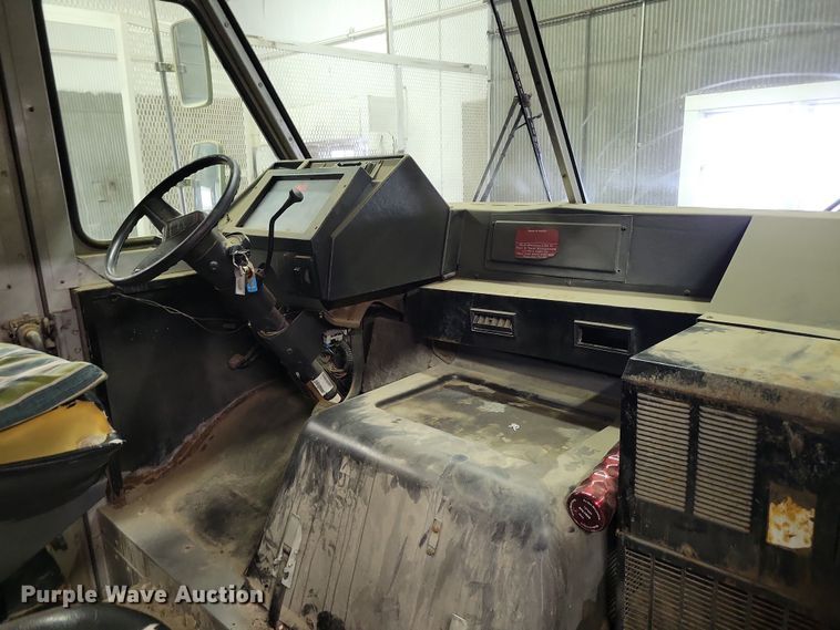 image for item NB9975 1997 Chevrolet  CP30 delivery van