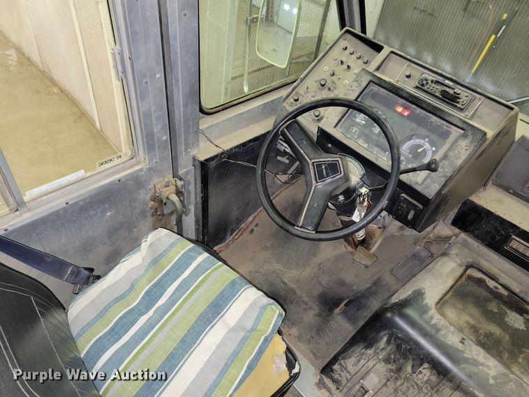 image for item NB9975 1997 Chevrolet  CP30 delivery van