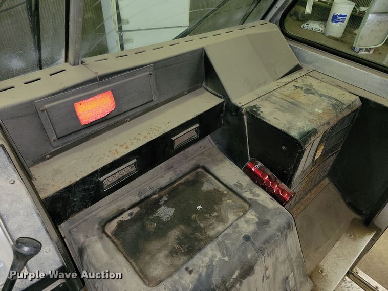 image for item NB9975 1997 Chevrolet  CP30 delivery van