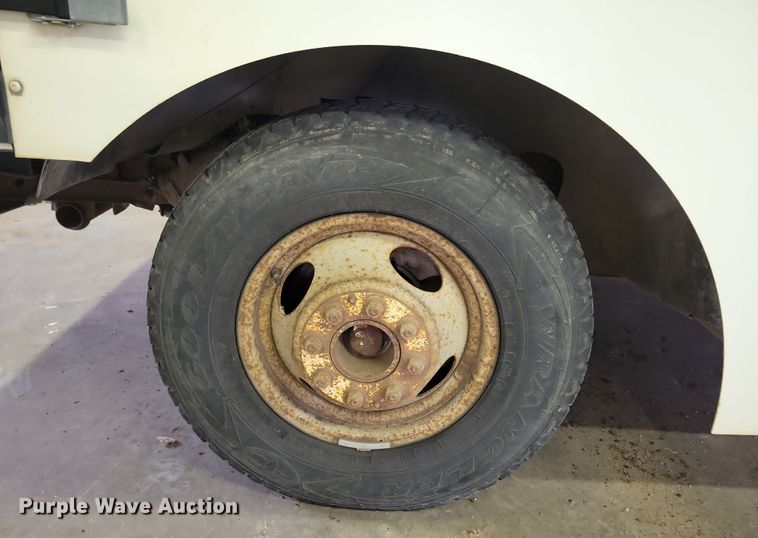 image for item NB9975 1997 Chevrolet  CP30 delivery van