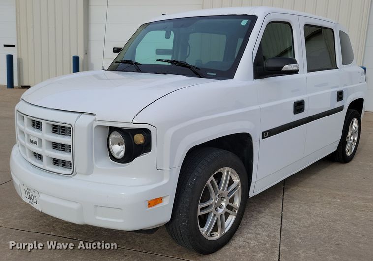 image for item NB9987 2014 MV-1 LX handicap accessible van