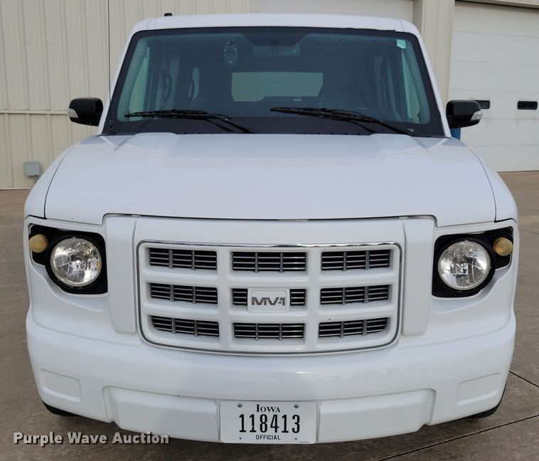 image for item NB9987 2014 MV-1 LX handicap accessible van