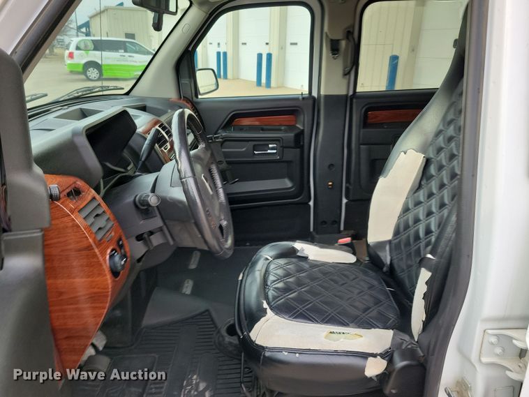 image for item NB9987 2014 MV-1 LX handicap accessible van