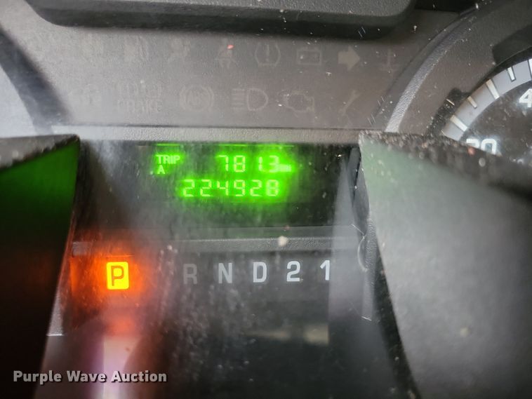 image for item NB9987 2014 MV-1 LX handicap accessible van