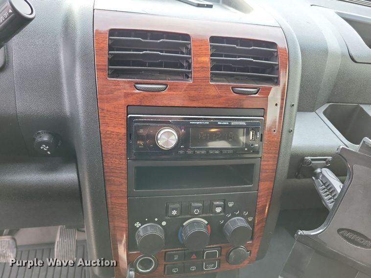 image for item NB9987 2014 MV-1 LX handicap accessible van