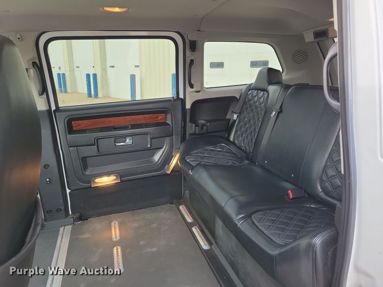 image for item NB9987 2014 MV-1 LX handicap accessible van