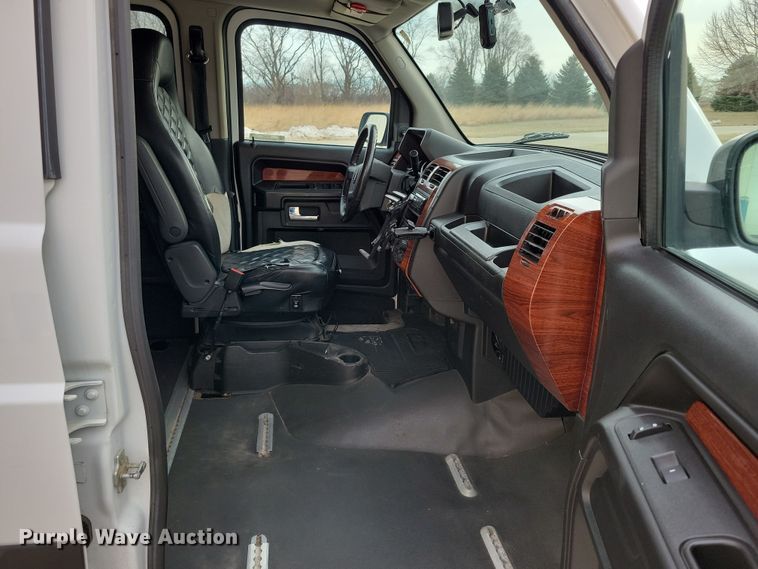 image for item NB9987 2014 MV-1 LX handicap accessible van